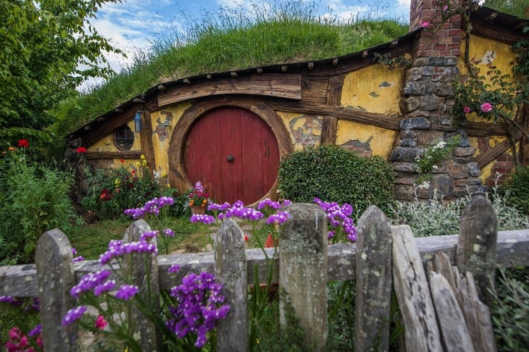 aifs-adventure-trips-neuseeland-hobbit-haus aifs-adventure-trips-neuseeland-hobbit-haus